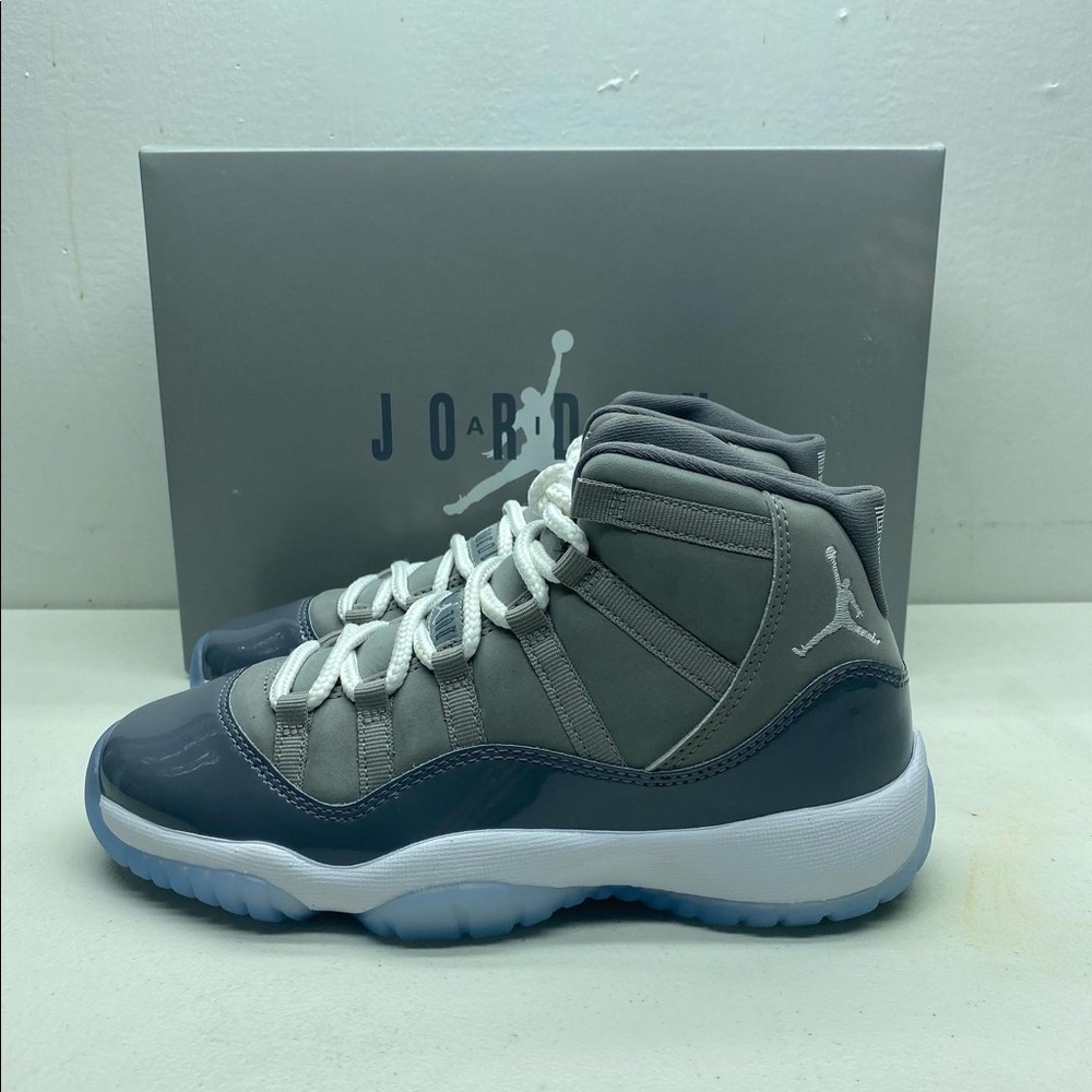 Jordan 11 “cool grey”
